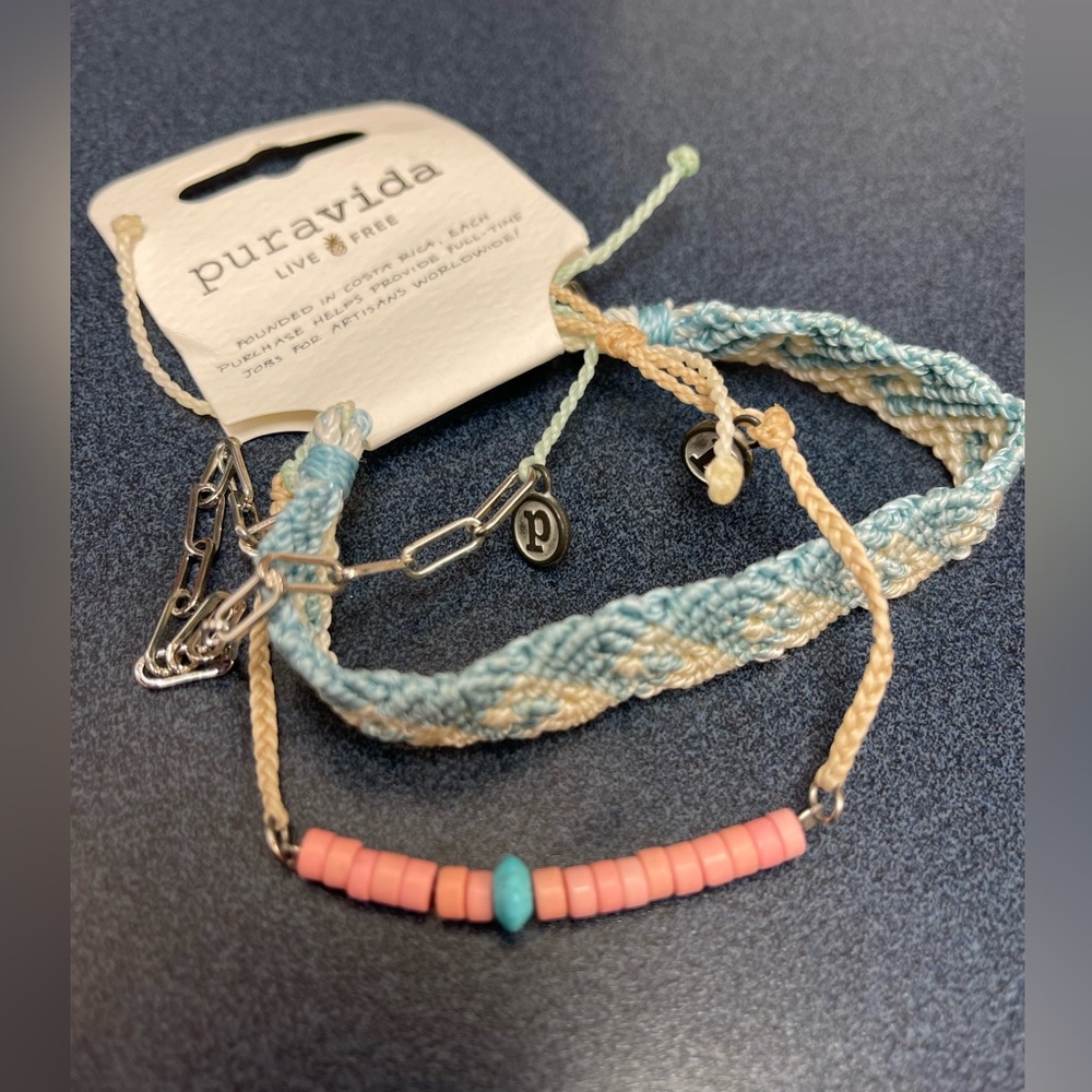 BNWT PURA VIDA BRACELET SET